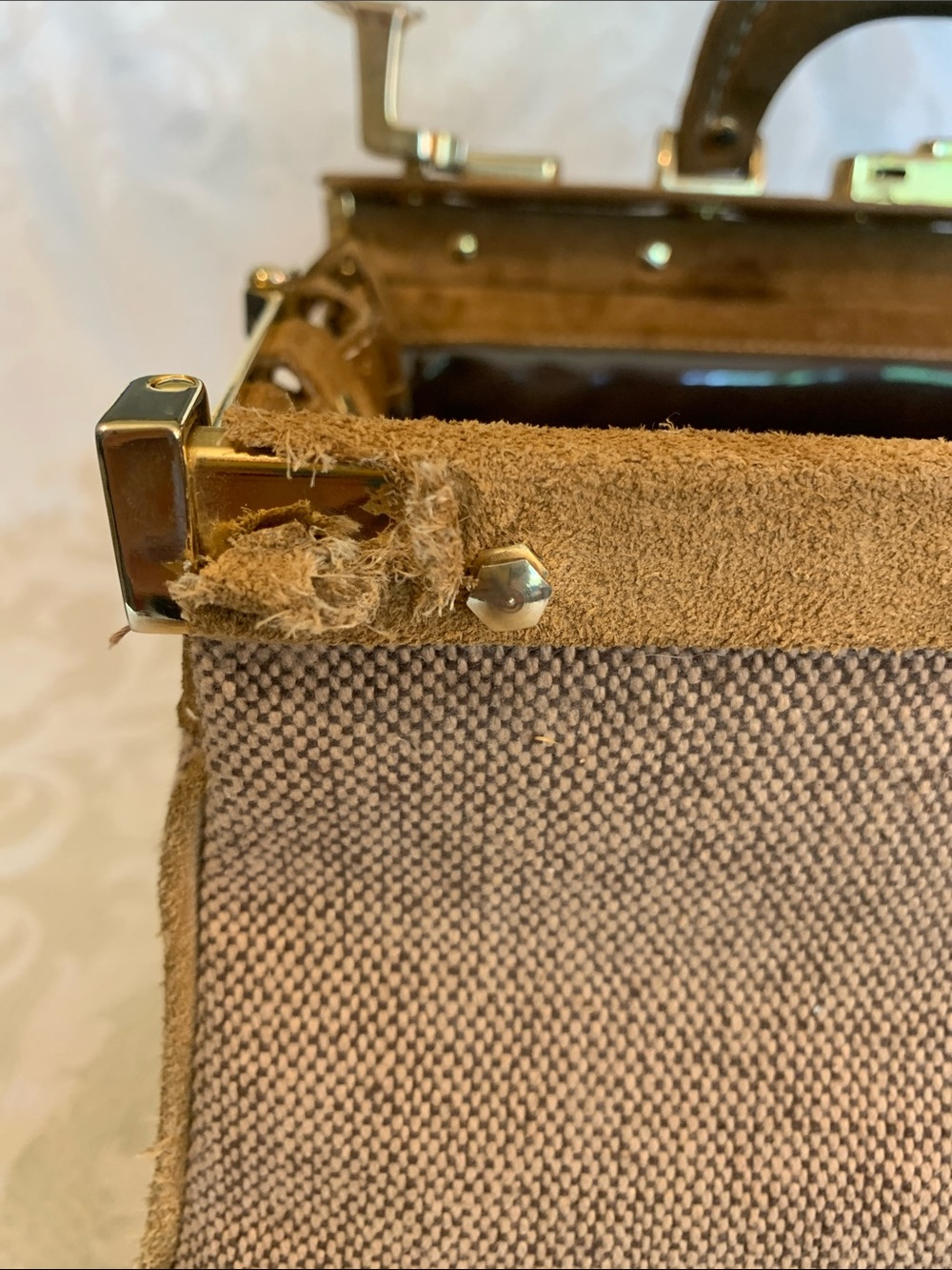 Vintage Classic Tweed 2 Piece Travel Set in Tan Canvas and Leather Trim - Picture 12 of 16